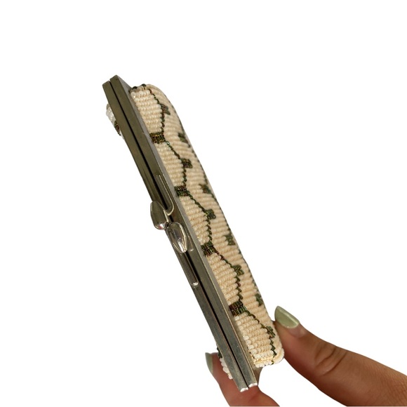 Vintage Beaded Coin Purse - Picture 2 of 5